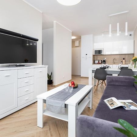 Baltini Premium Apartament Baltic Marina Residence Kolobrzeg Bagian luar foto