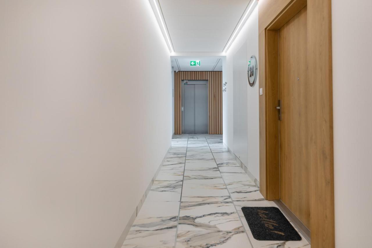 Baltini Premium Apartament Baltic Marina Residence Kolobrzeg Bagian luar foto